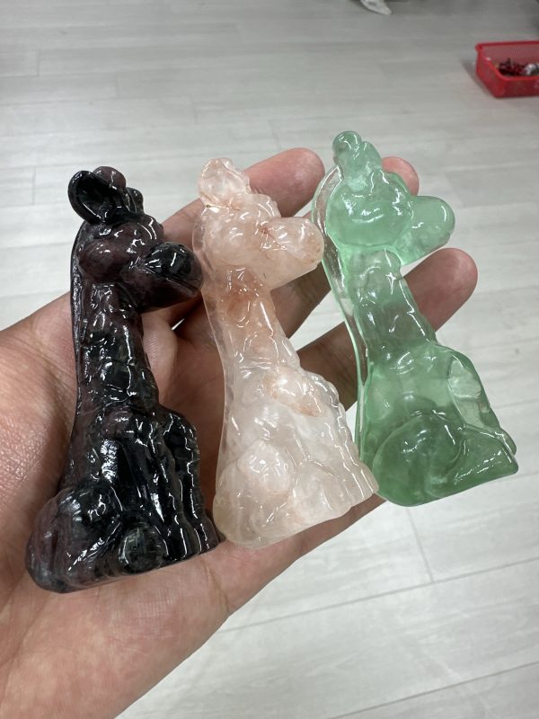 All kinds of crystal-carved giraffes