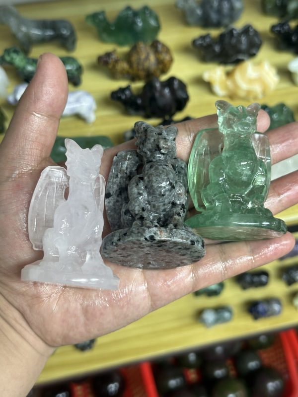 A Western wyvern carved from mixed natural crystals